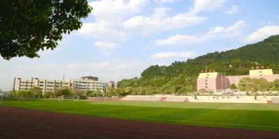 <b>巴中市技工学校</b>