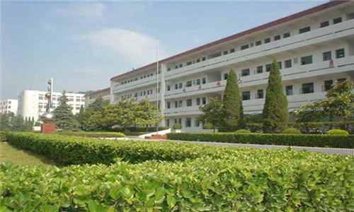 眉山电子职业技术学校