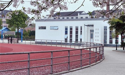 成都航空专修学院