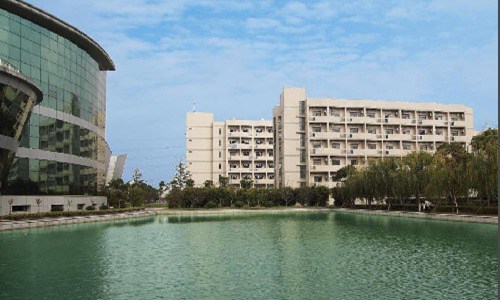 四川省巴中市职业中学