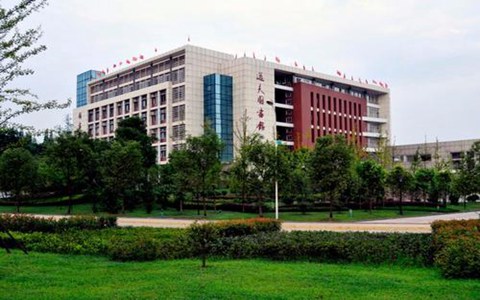 四川省商业服务学校2023招生专业有哪些?电子商务专业怎么样