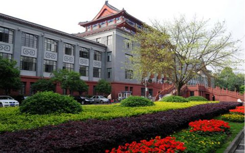 雁江区忠义高级职业中学都有哪些热门专业?商务英语专业就业方向如何