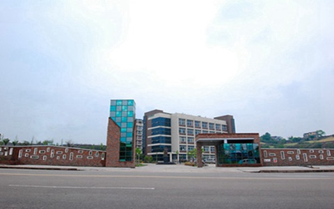 成都华商理工职业学校有哪些专业?汽车营销专业就业方向如何