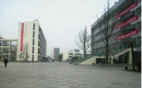 广安渝工职业技术学校什么专业在招生?服装设计专业好学吗